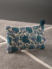 Load image into Gallery viewer, Kanyoga - Quilted floral printed pouch
