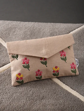 Load image into Gallery viewer, Kanyoga - Embroidered envelop clutch