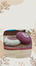 Load and play video in Gallery viewer, Meditation Cushion Zafu With Buckwheat Hulls Filled - Mandala Print - Black &amp; Lilac
