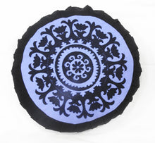 Load image into Gallery viewer, Meditation Cushion Zafu With Buckwheat Hulls Filled - Mandala Print - Black &amp; Lilac
