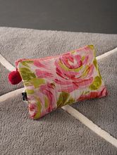 Load image into Gallery viewer, Kanyoga - Quilted floral printed pouch
