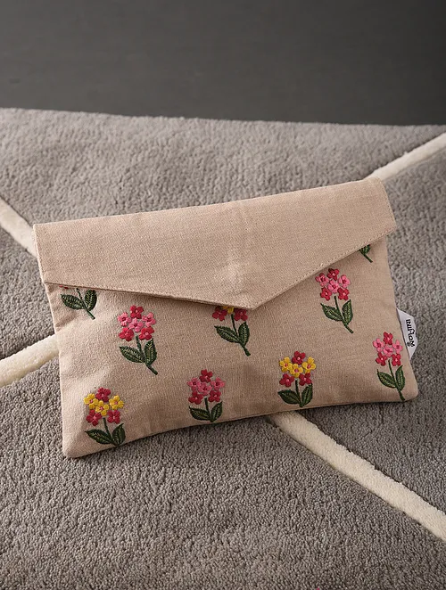Kanyoga - Embroidered envelop clutch